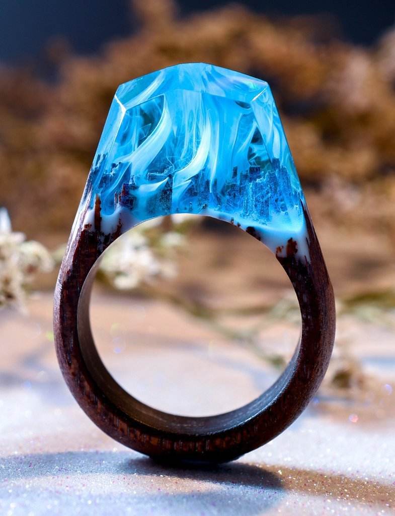 Resin wood ring - www.Shopthatapp.com