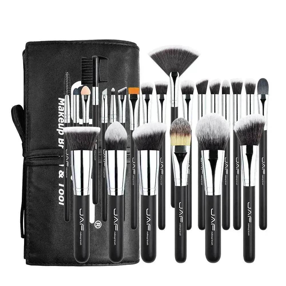 24 makeup brushes - www.Shopthatapp.com