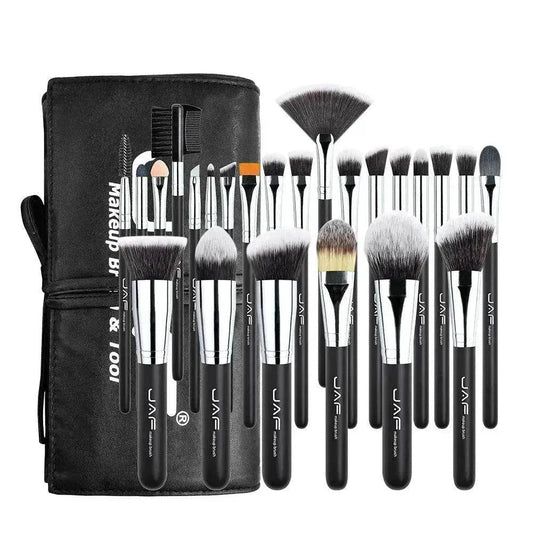 24 makeup brushes - www.Shopthatapp.com