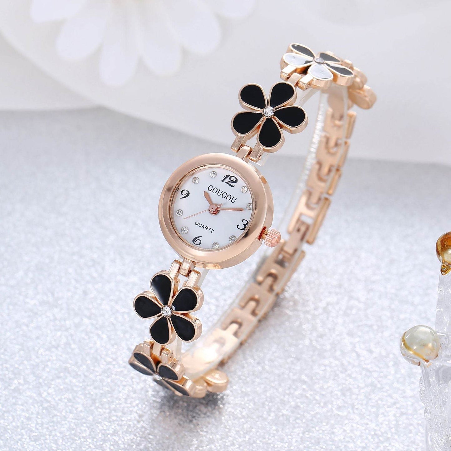 Women's Bracelet Watch Flower Disk Two-piece Bracelet Set - www.Shopthatapp.com