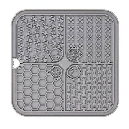 Pet Suction Silicone dog  Lickimat - www.Shopthatapp.com