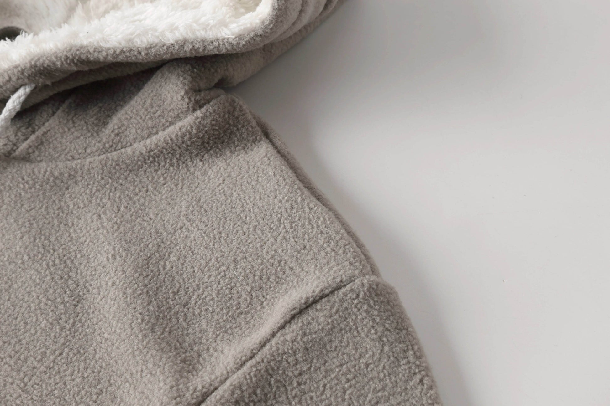 Sweatshirt With Pockets – Women’s Casual Solid Cat Lover Hoodie - www.Shopthatapp.com