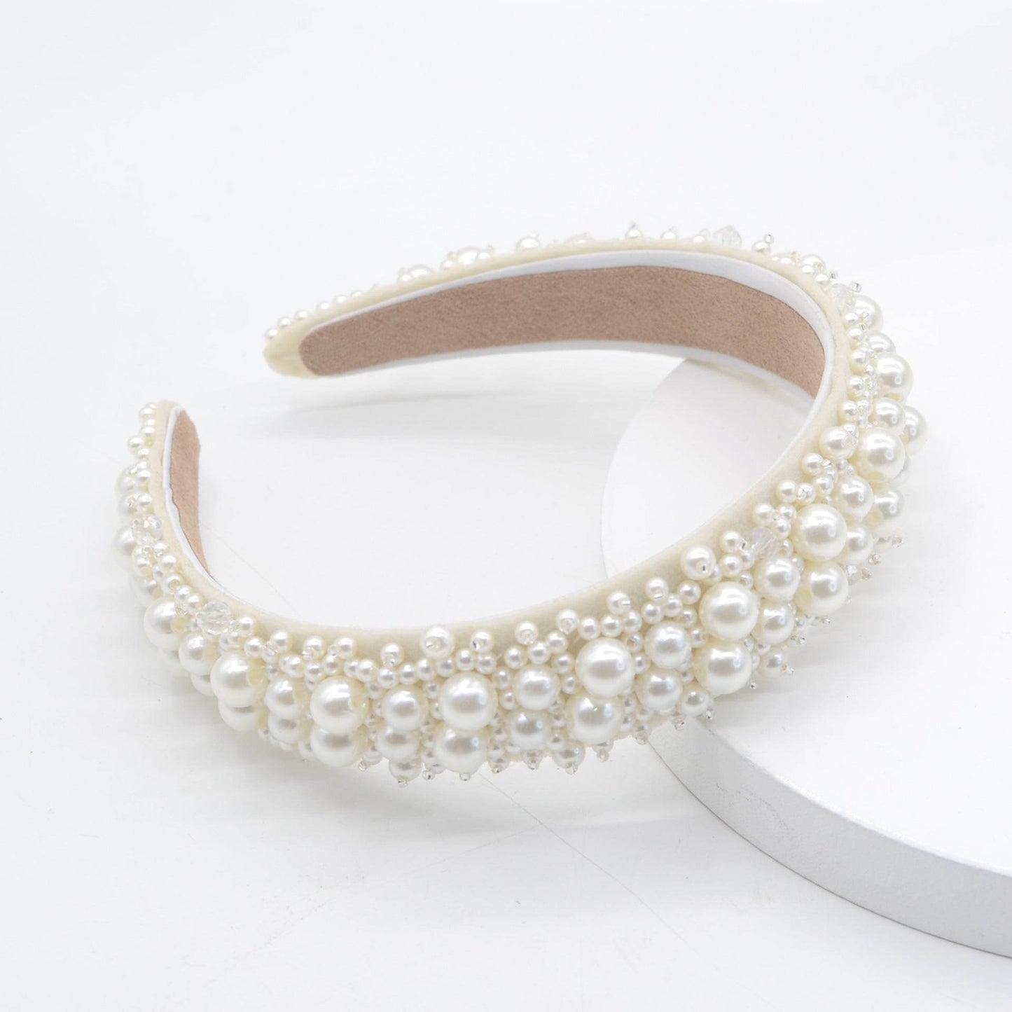 Elegant Baroque Rhinestone Pearl Headband - www.Shopthatapp.com