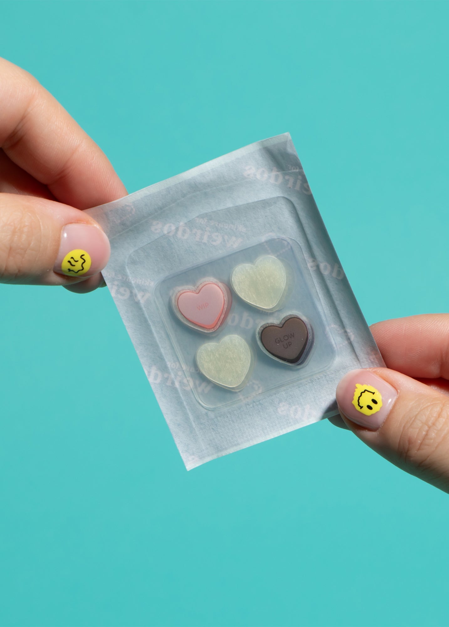 32 healing heart pimple patches - www.Shopthatapp.com