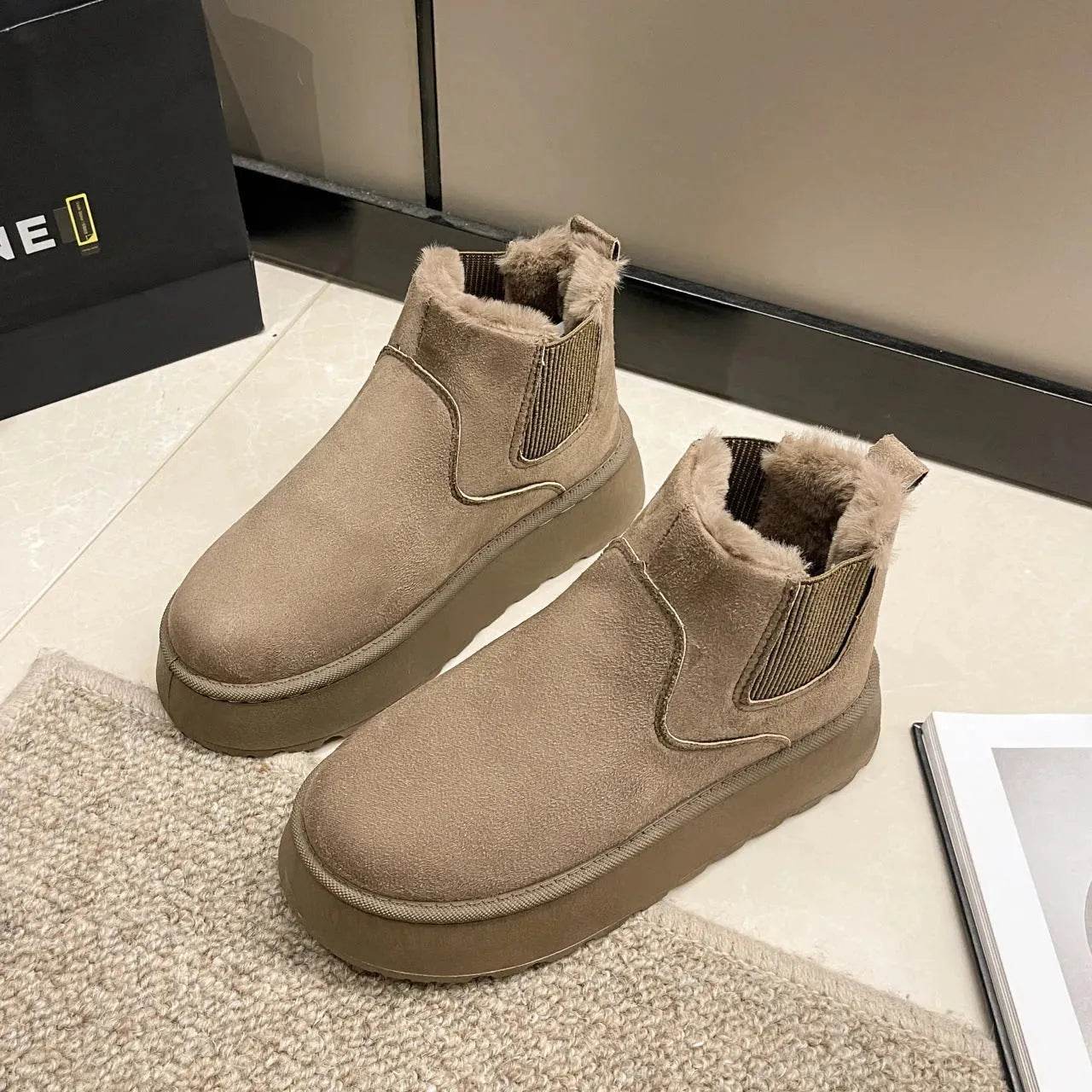Women's Plush Boots Winter Warm Fleece Thick Flats Snow Boots Fashion Shoes - www.Shopthatapp.com