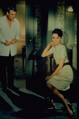 Charade [Blu-ray] (Bilingual) - www.Shopthatapp.com