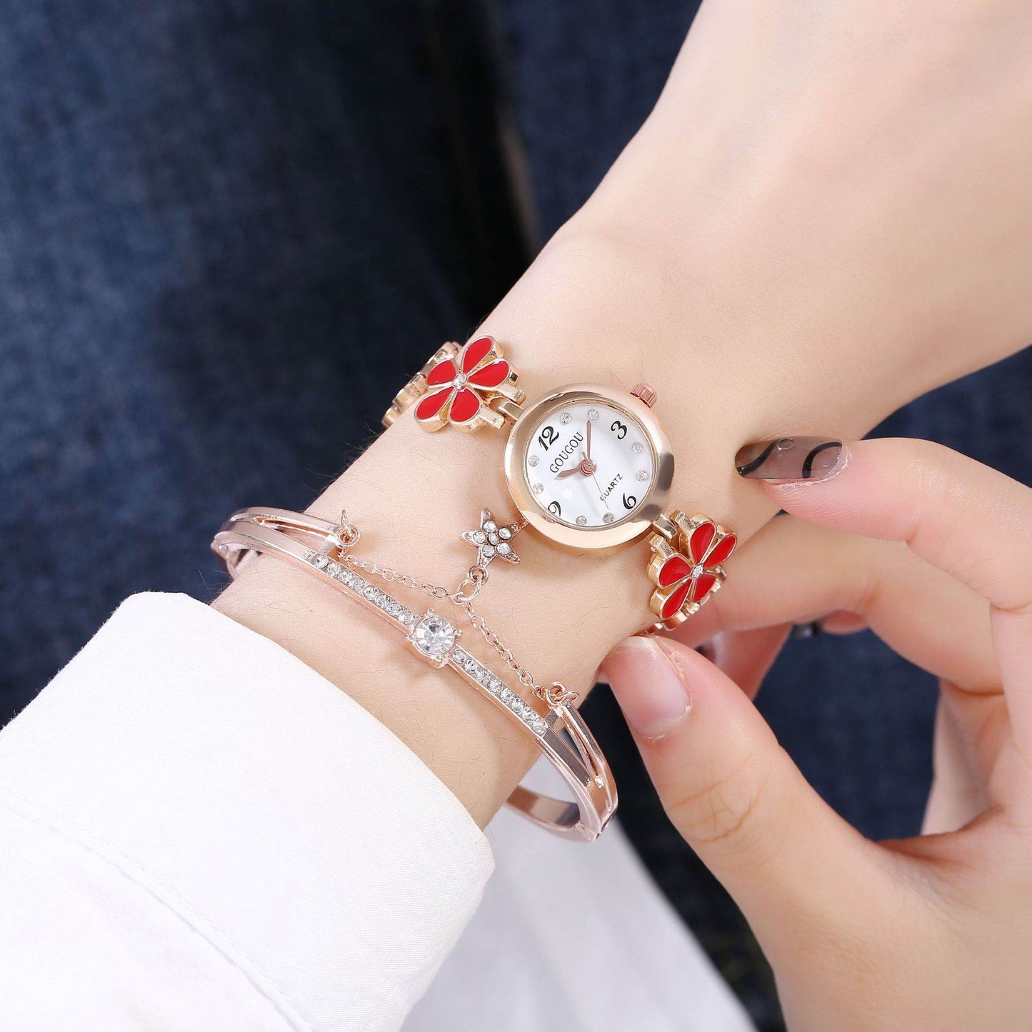 Women's Bracelet Watch Flower Disk Two-piece Bracelet Set - www.Shopthatapp.com