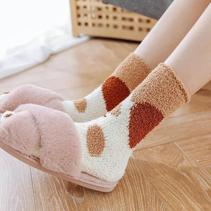 Winter House floor Fleece socks - www.Shopthatapp.com