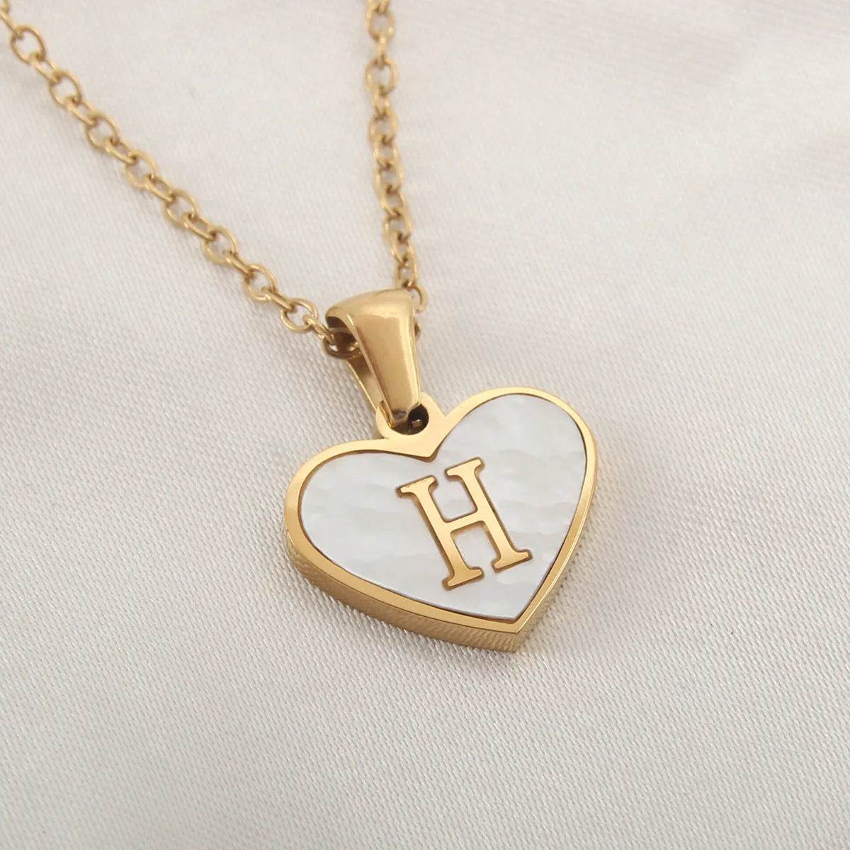 26 Letter Heart-shaped Necklace White Shell Love Clavicle Chain Fashion Personalized Necklace For Women Jewelry Valentine's Day - www.Shopthatapp.com