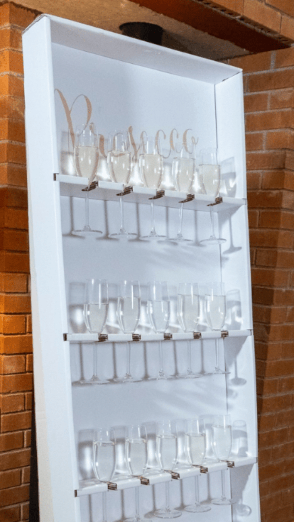 Bubbly Champagne Wall - www.Shopthatapp.com