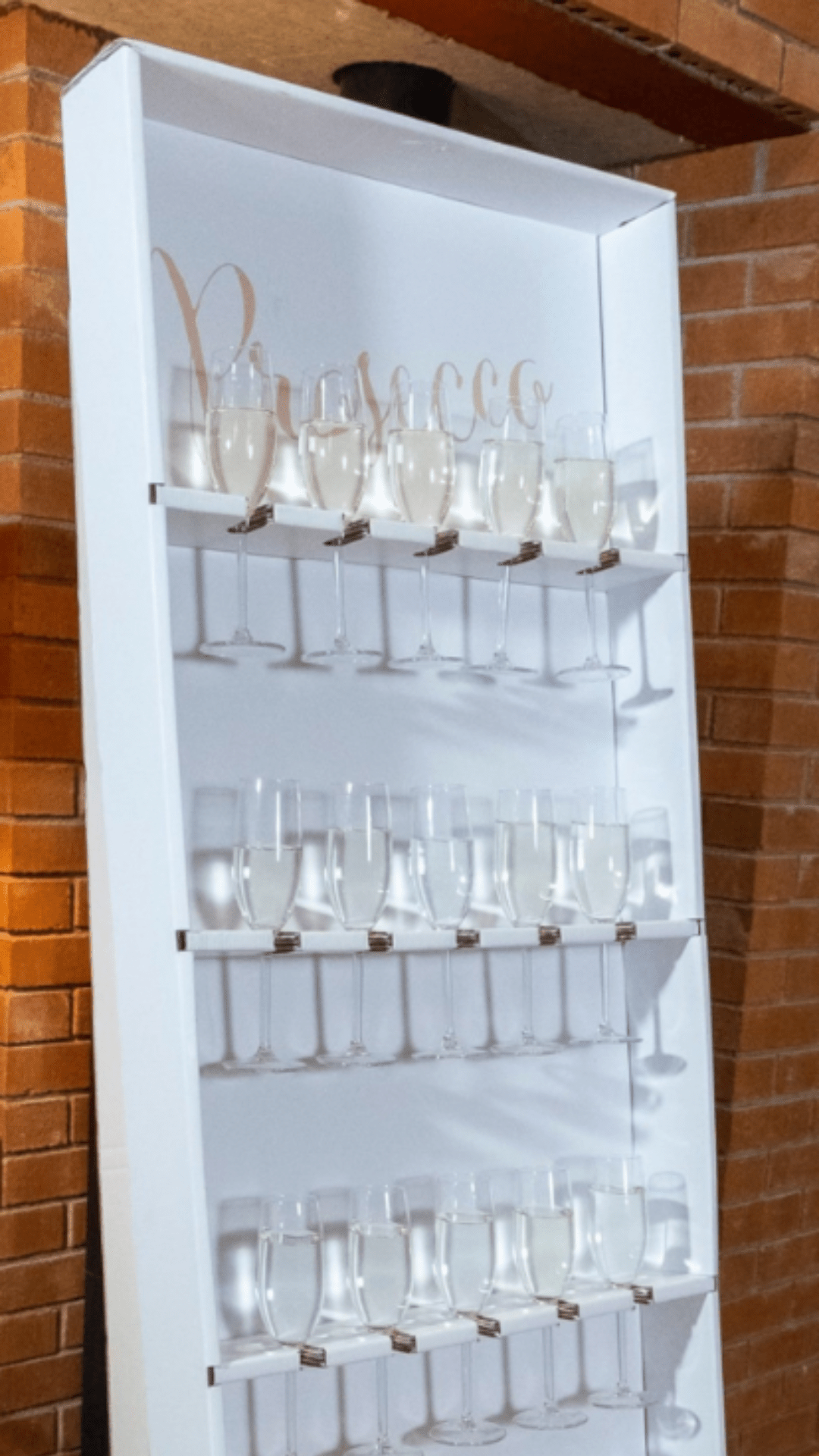 Bubbly Champagne Wall - www.Shopthatapp.com