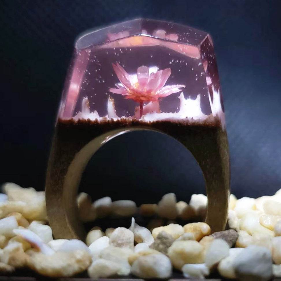 Resin wood ring - www.Shopthatapp.com