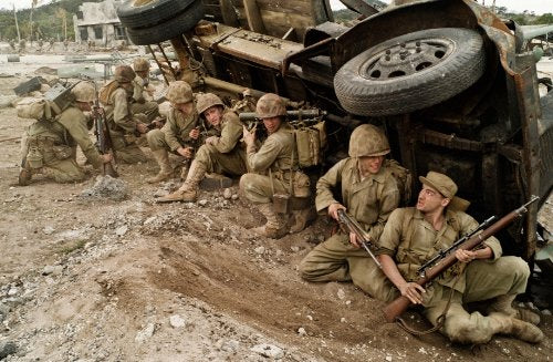 Band of Brothers & The Pacific (Special Edition Gift Set) [Blu-ray] - www.Shopthatapp.com