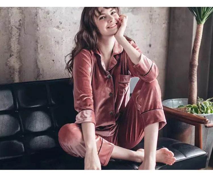 2pcs Couple Gold Velvet Long Sleeve Pajamas set - www.Shopthatapp.com
