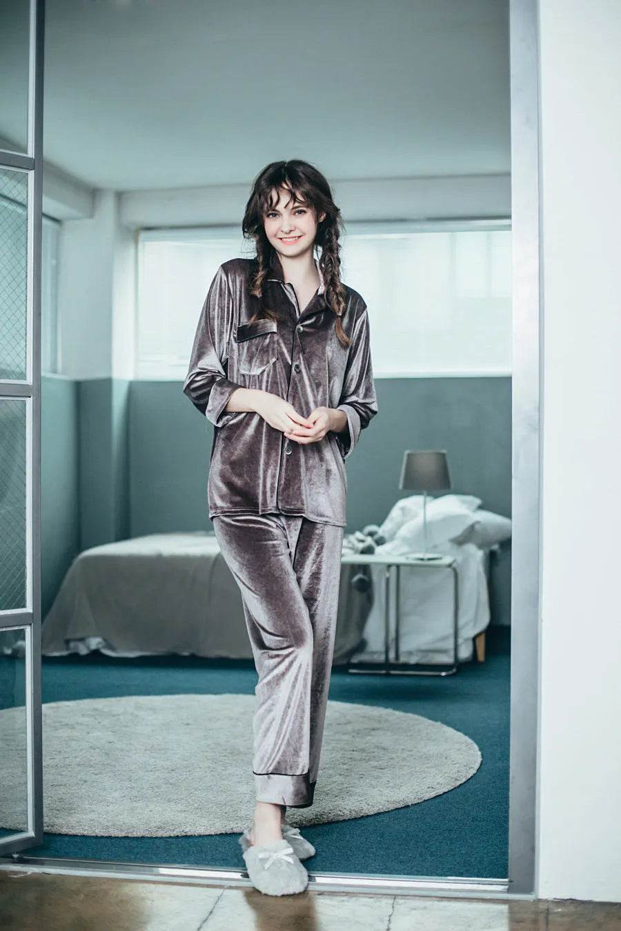 2pcs Couple Gold Velvet Long Sleeve Pajamas set - www.Shopthatapp.com
