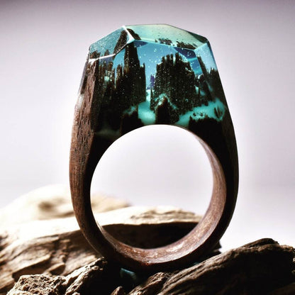 Resin wood ring - www.Shopthatapp.com