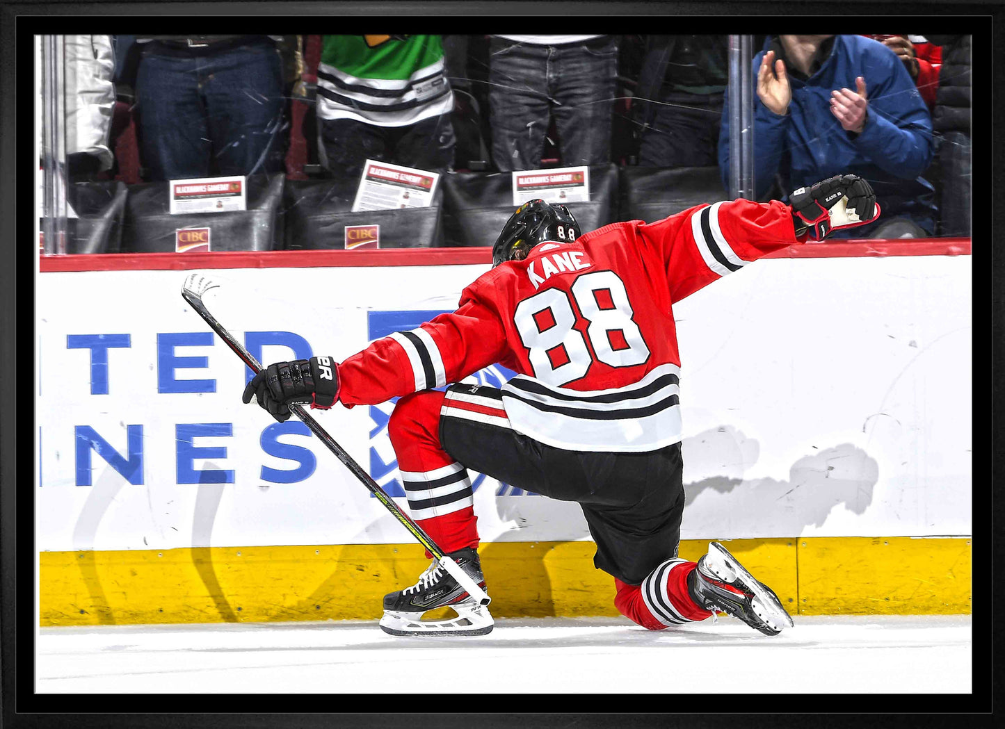 Patrick Kane Chicago Blackhawks Framed 20x29 Goal Celebration Canvas - www.Shopthatapp.com