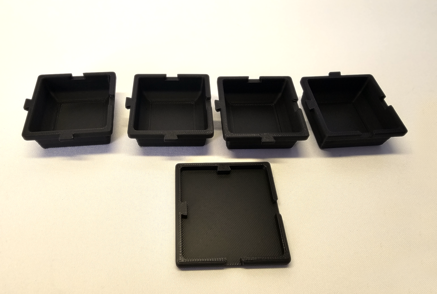 Tiny Stackable Trays (4 + cover) - www.Shopthatapp.com