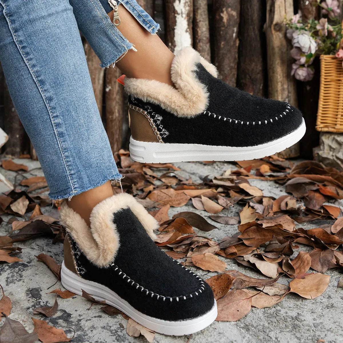 Plus Size Fleece-lined Thicker Raw Edge Warm Flat Bottom Plush Winter boot Shoes for women - www.Shopthatapp.com