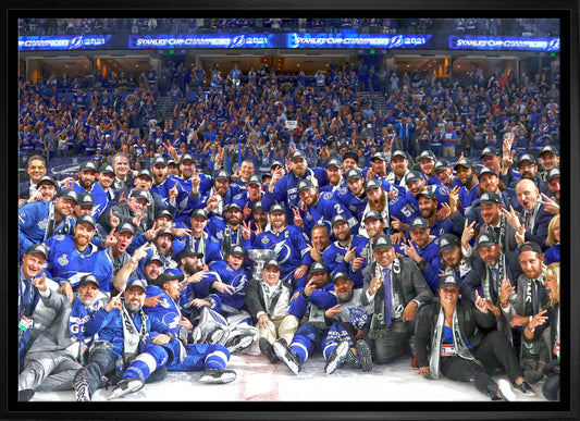 Tampa Bay Lightning Framed 20x29 2021 Stanley Cup Champion Team Photo Canvas - www.Shopthatapp.com