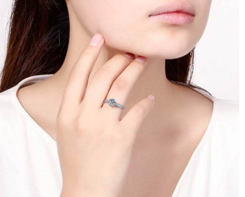 Six-claw paved with diamond luxury ring - www.Shopthatapp.com