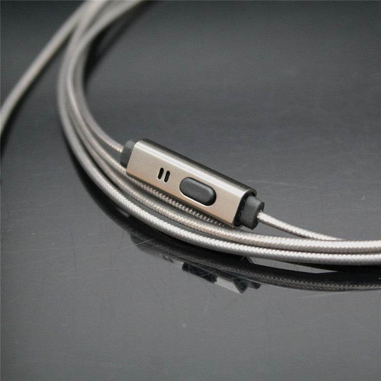 846 in-ear metal earphones - www.Shopthatapp.com