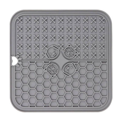 Pet Suction Silicone dog  Lickimat - www.Shopthatapp.com