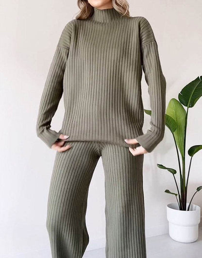 Turtleneck Suit – Stylish Casual Loose-Fit Long Sleeve Outfit - www.Shopthatapp.com
