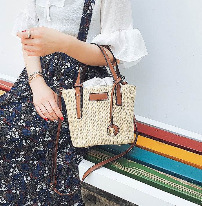 Women's bag hand-woven contrast color bucket straw bag cylinder handbag diagonal shoulder beach bag - www.Shopthatapp.com