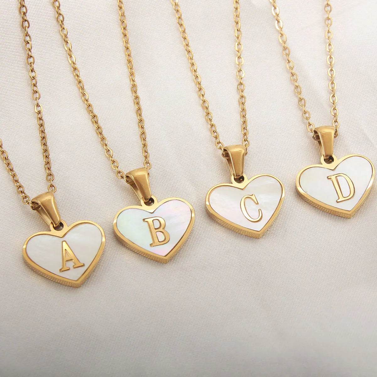 26 Letter Heart-shaped Necklace White Shell Love Clavicle Chain Fashion Personalized Necklace For Women Jewelry Valentine's Day - www.Shopthatapp.com