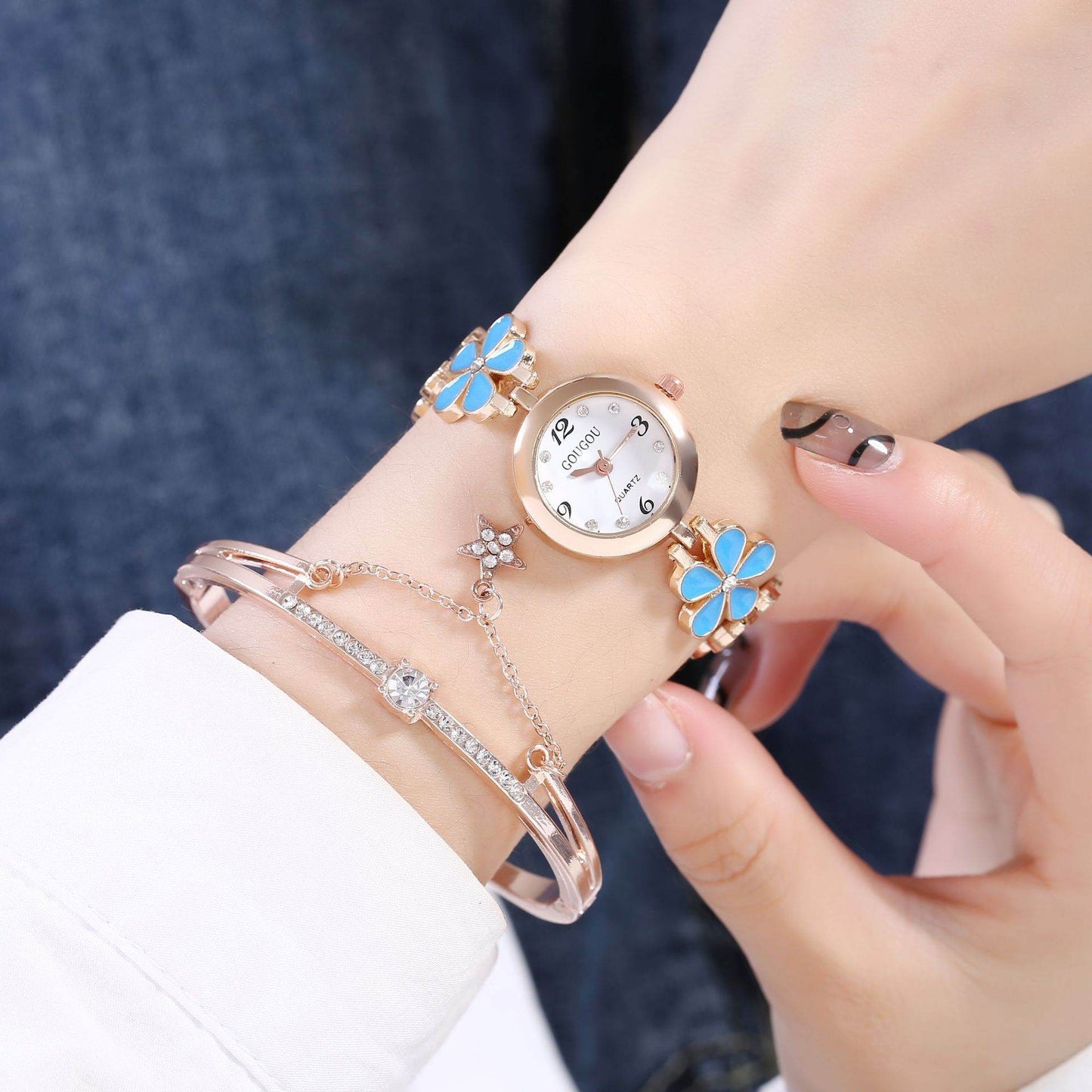 Women's Bracelet Watch Flower Disk Two-piece Bracelet Set - www.Shopthatapp.com