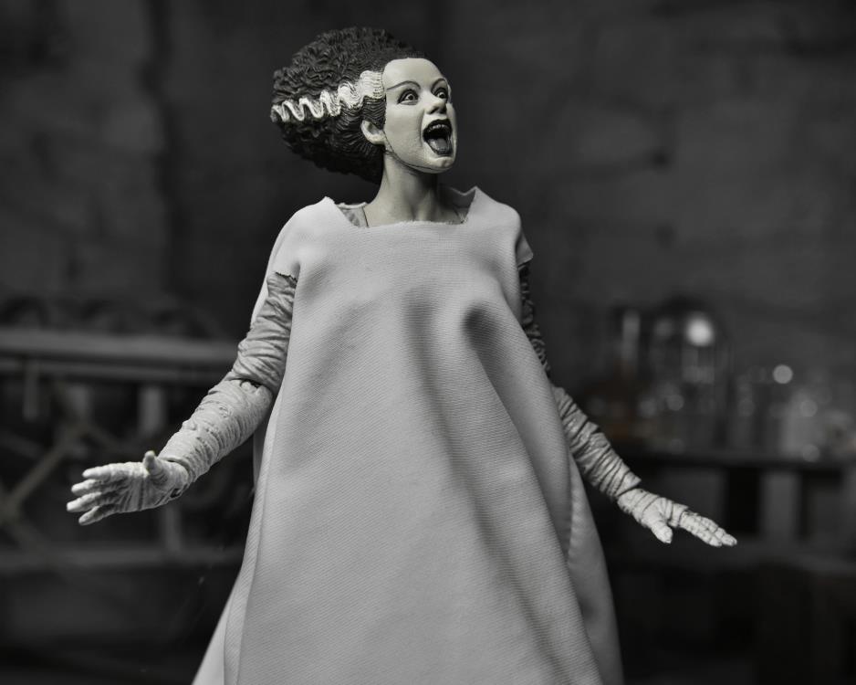 Universal Monsters Ultimate Bride of Frankenstein (Black & White) - www.Shopthatapp.com