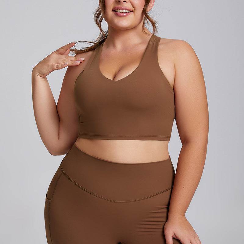 Plus Size Women Sports Workout Gym - Sleeveless Crop and Pant - www.Shopthatapp.com