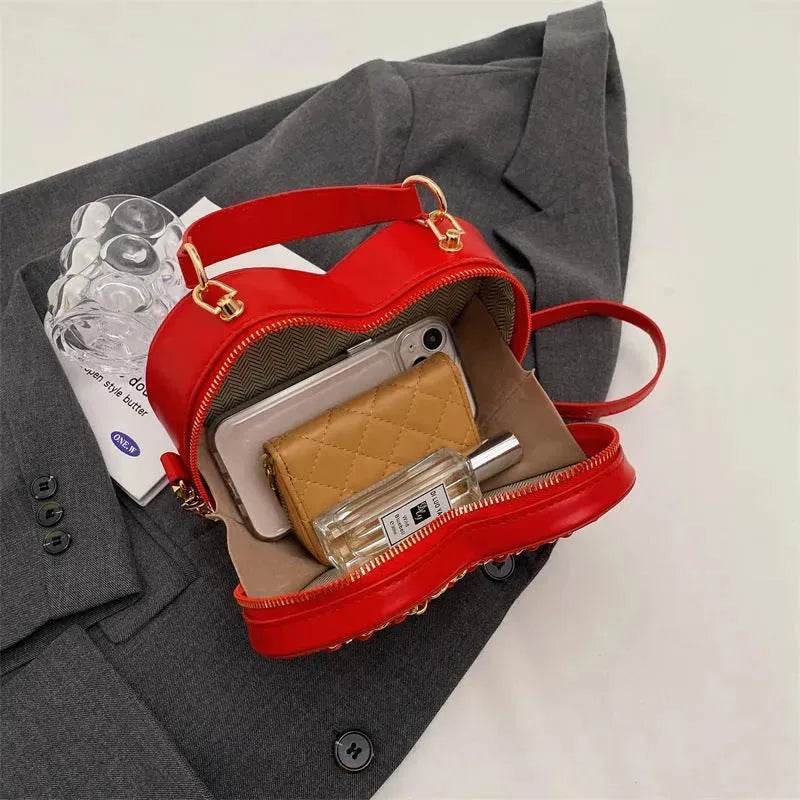 Women's Fashion Casual Heart Shaped Chain Shoulder Messenger Crossbody Bag - www.Shopthatapp.com