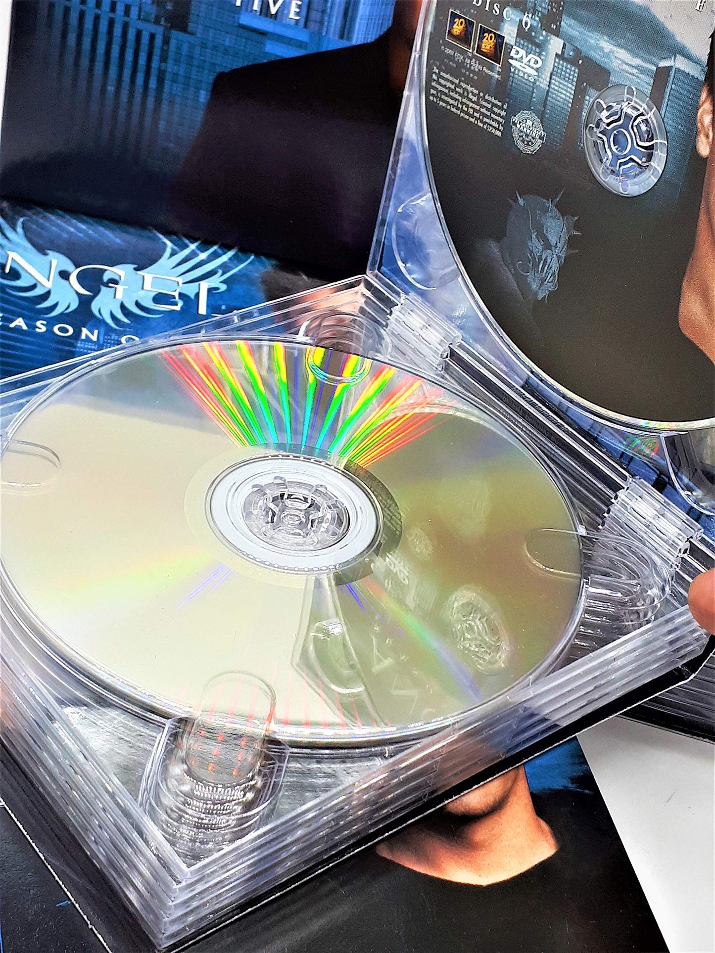 Angel - Seasons 1-5 (Collectors Set) (30DVD) - www.Shopthatapp.com