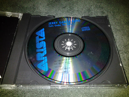 Cats Under The Stars - www.Shopthatapp.com