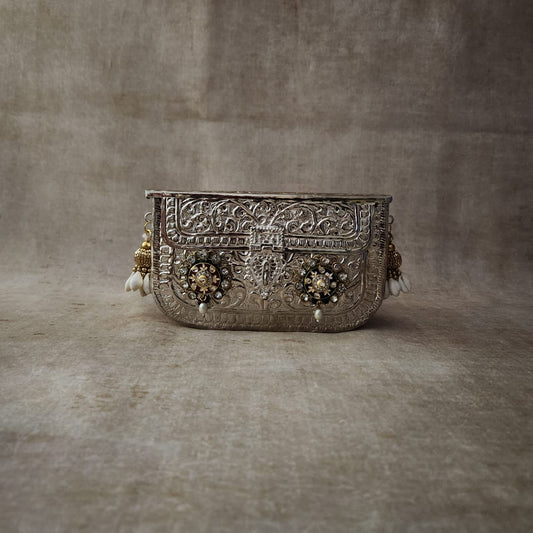 Marigold Bag Silver - www.Shopthatapp.com