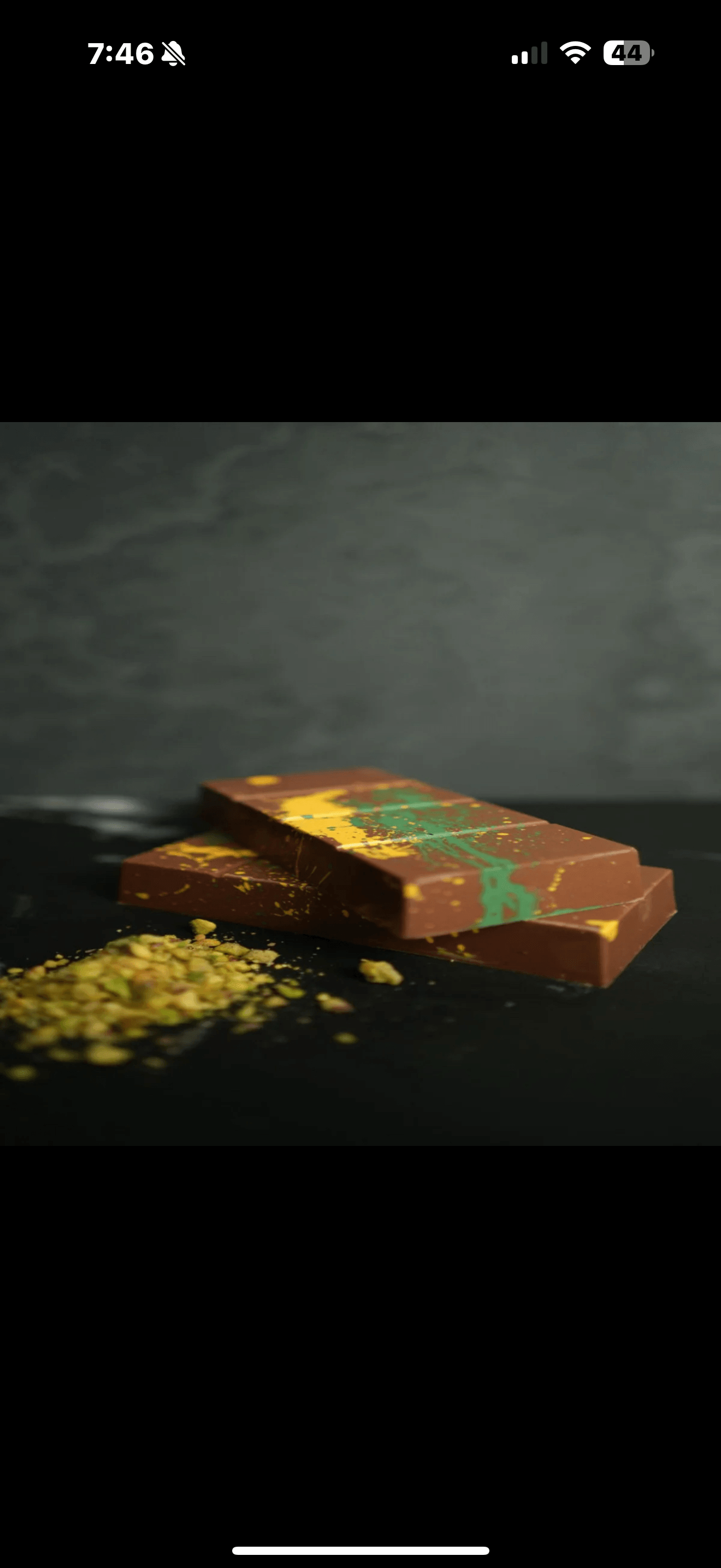 Sweet Fix Dubai Pistachio and Kataifi Milk Chocolate 140G - Canadian Edition - www.Shopthatapp.com