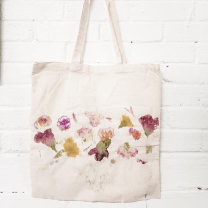 Peinture avec des pétales - Atelier de fleurs pressées