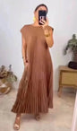 Women Summer Pleated Maxi Dress Casual Short Sleeve Crewneck Flowy Swing Long Dress with Pockets - www.Shopthatapp.com