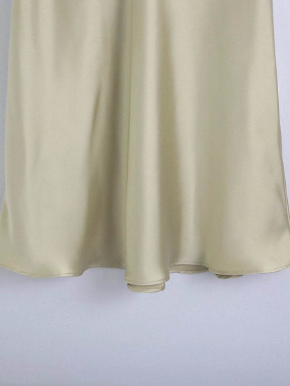 High Waisted Midi Silk Satin Skirt - www.Shopthatapp.com