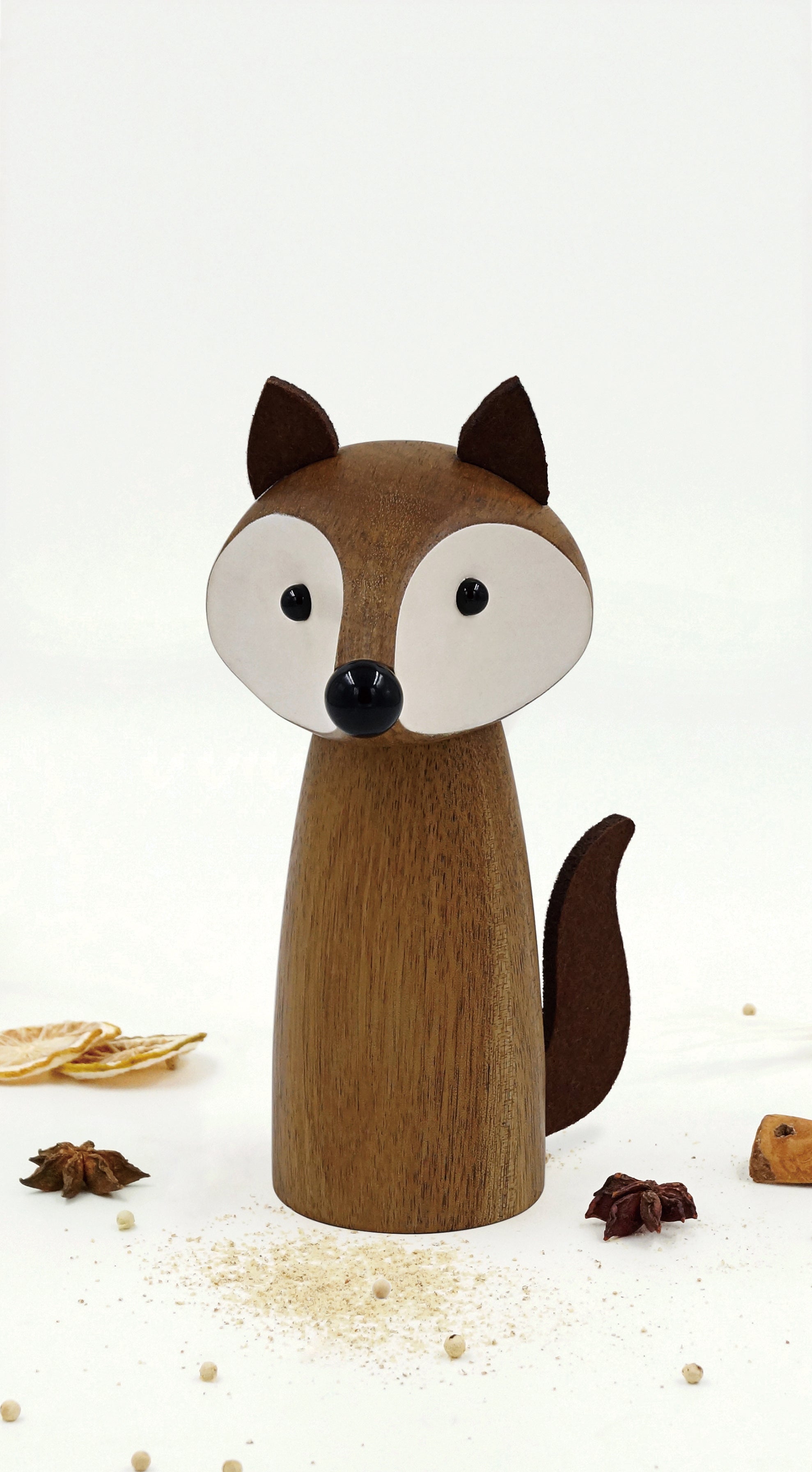 Wooden Fox Salt/Pepper Mill - www.Shopthatapp.com