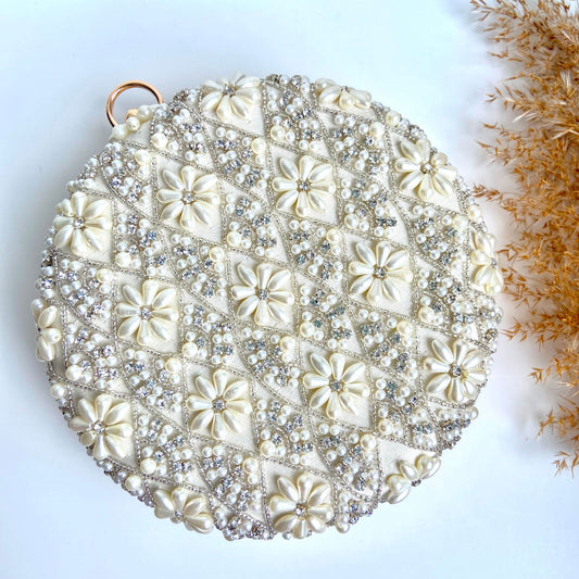 ALIA Pearl round clutch - Www.Shopthatapp.com