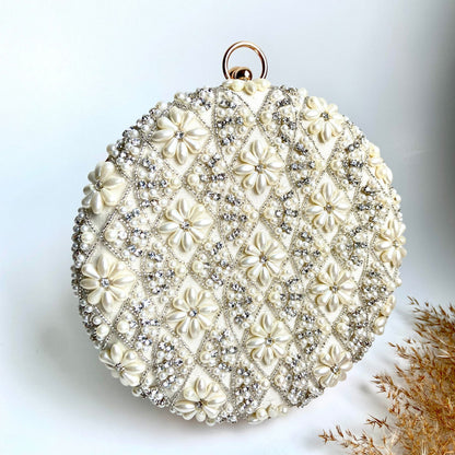 ALIA Pearl round clutch - Www.Shopthatapp.com