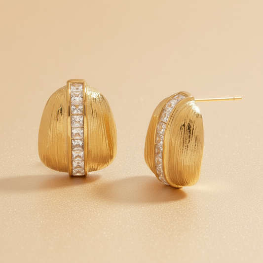 Noa Earrings - www.Shopthatapp.com