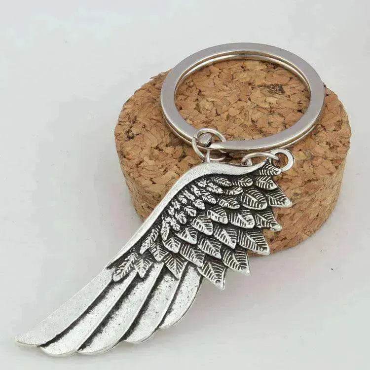 Angel wings keychain - www.Shopthatapp.com