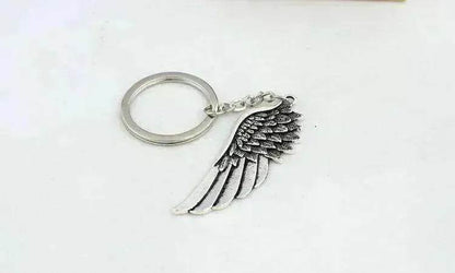 Angel wings keychain - www.Shopthatapp.com