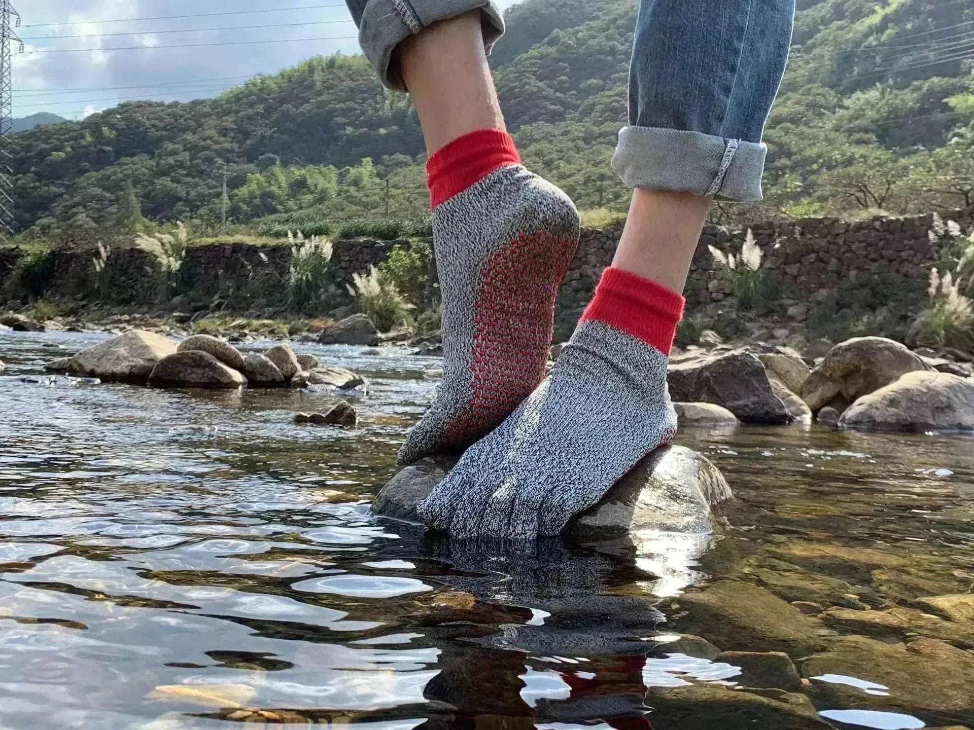 Anti Cut Protective socks - www.Shopthatapp.com