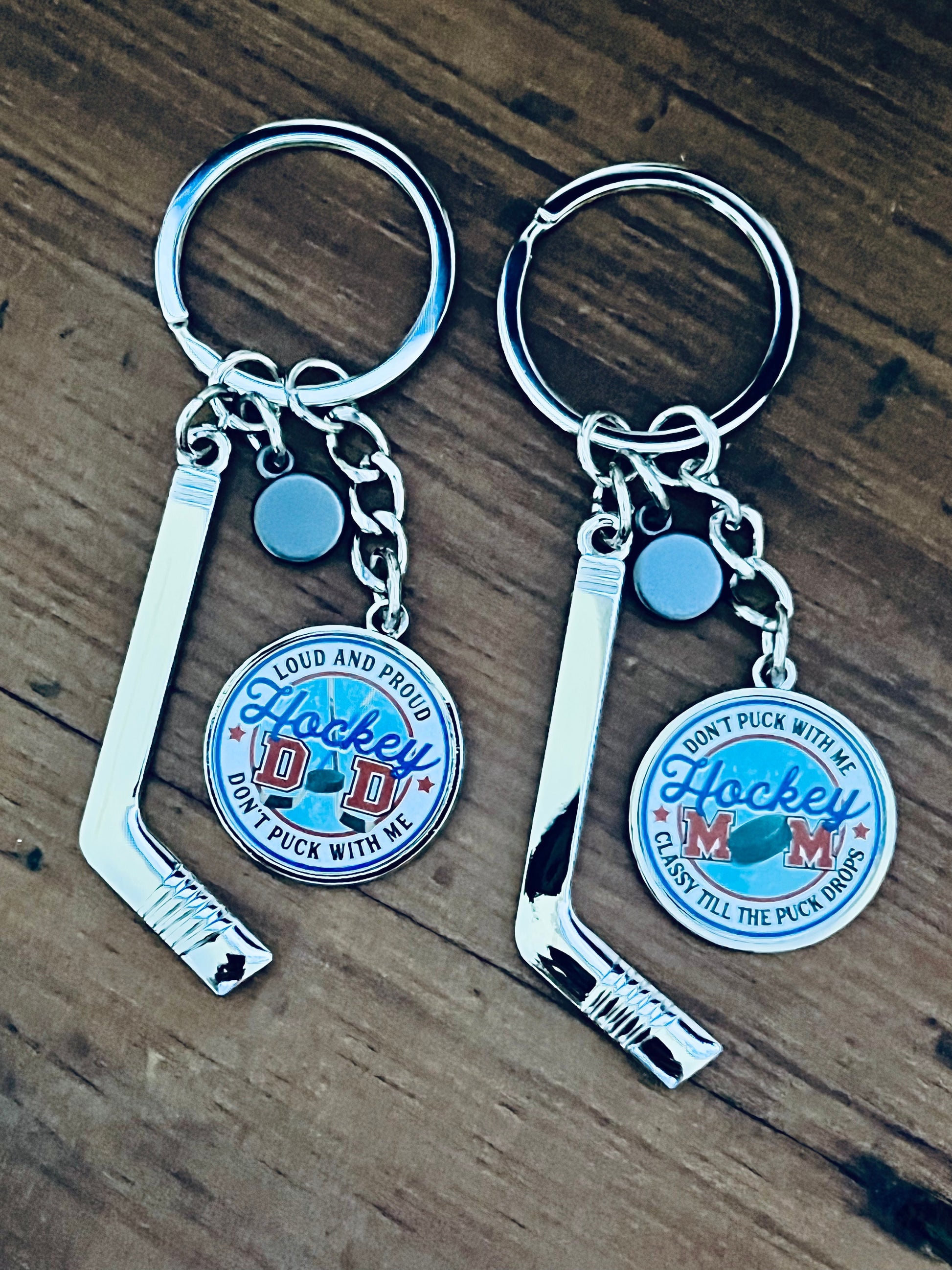 Hockey Mom & Dad Keychain - www.Shopthatapp.com