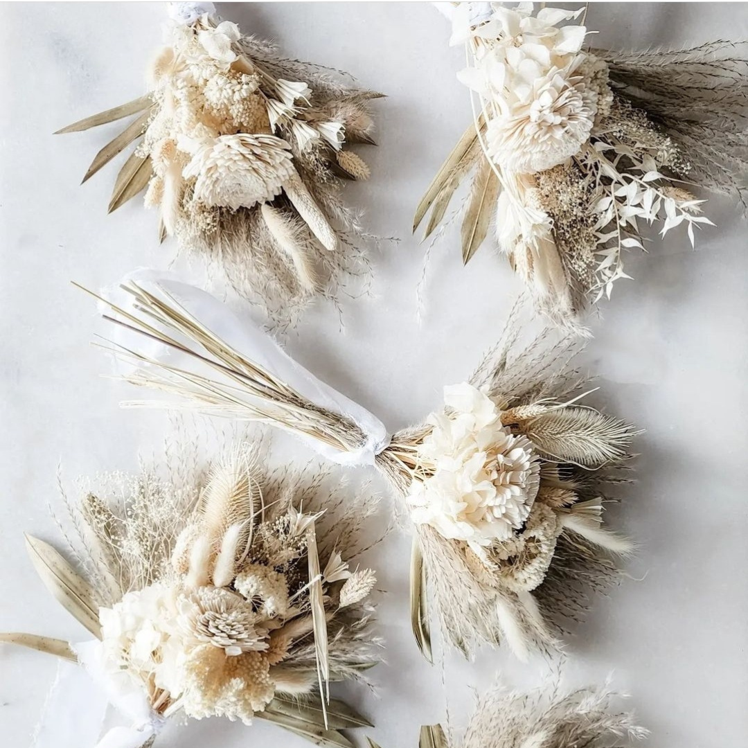 Bridal Bouquet - Whites & Creams-Parties, weddings, etc.-www.Shopthatapp.com-Plantita & Co. Bloom Bar & Studio